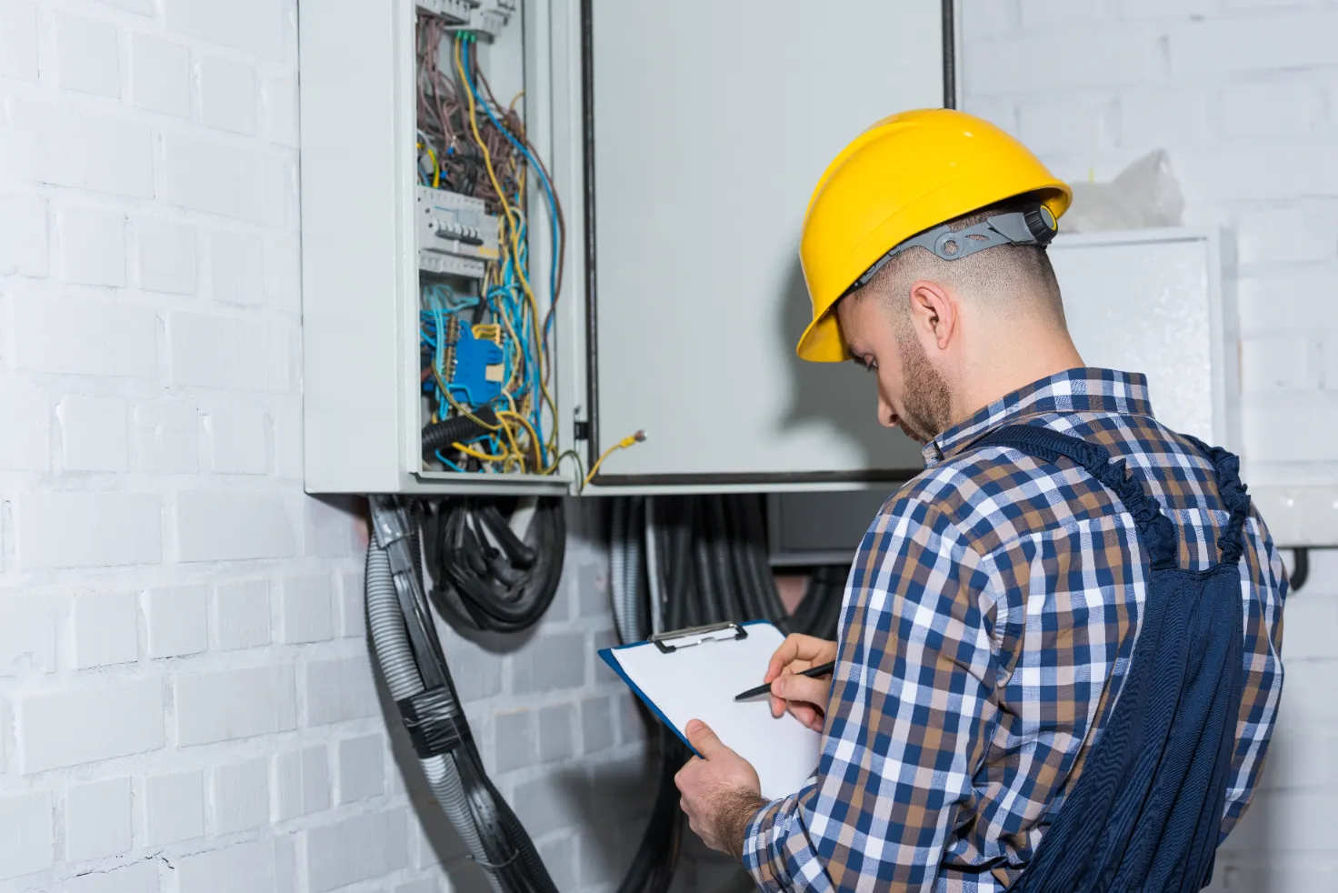 Why Electrical Panel Inspection Is Crucial for Older Homes